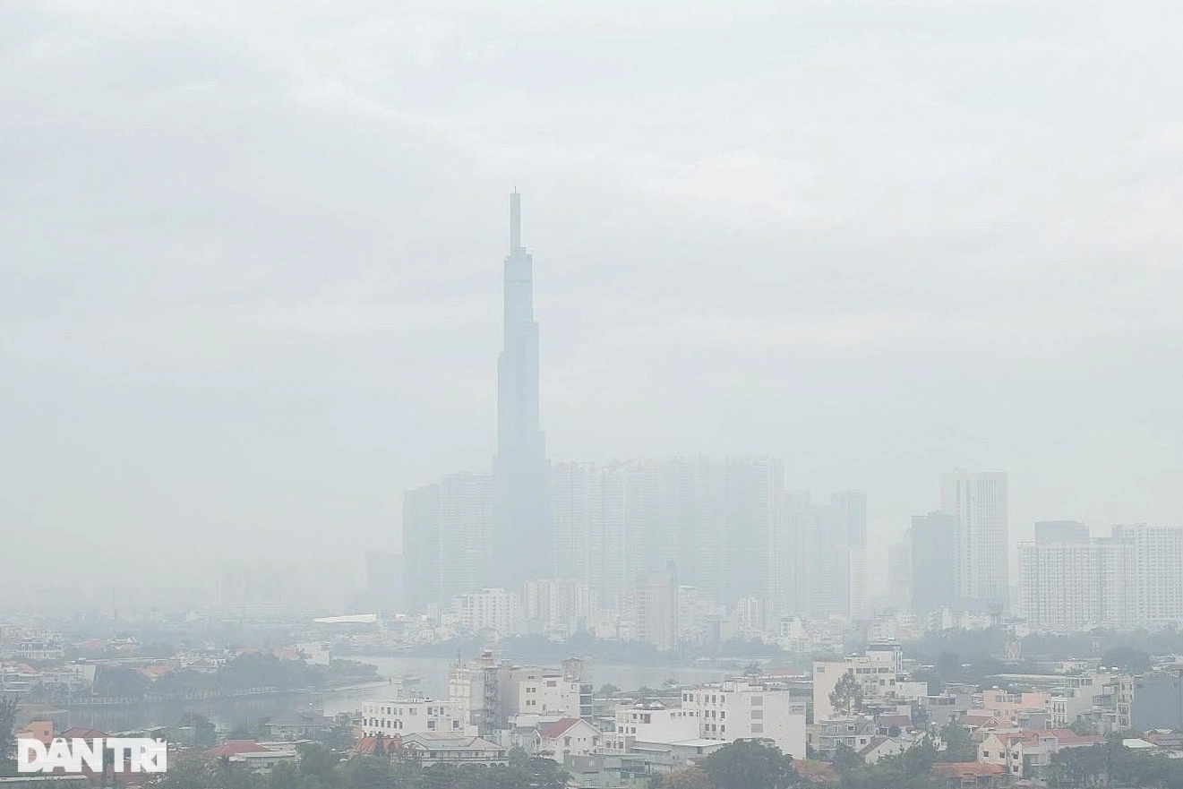 Sài Gòn se lạnh, thành phố phủ kín trong sương mù - 2