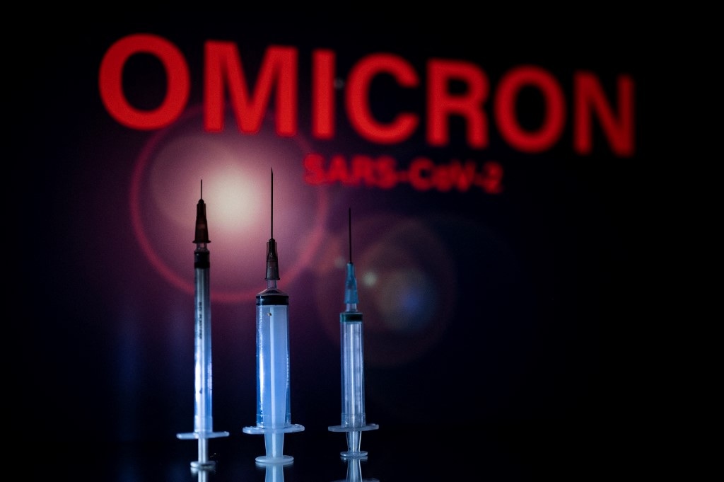 Omicron lan nhanh, vaccine tăng cường có kịp chống đỡ đợt dịch kinh hoàng? - 3