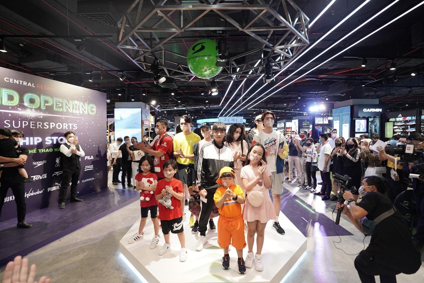 Supersports Việt Nam khai trương cửa hàng lớn nhất hệ thống tại TTTM Crescent Mall - 3
