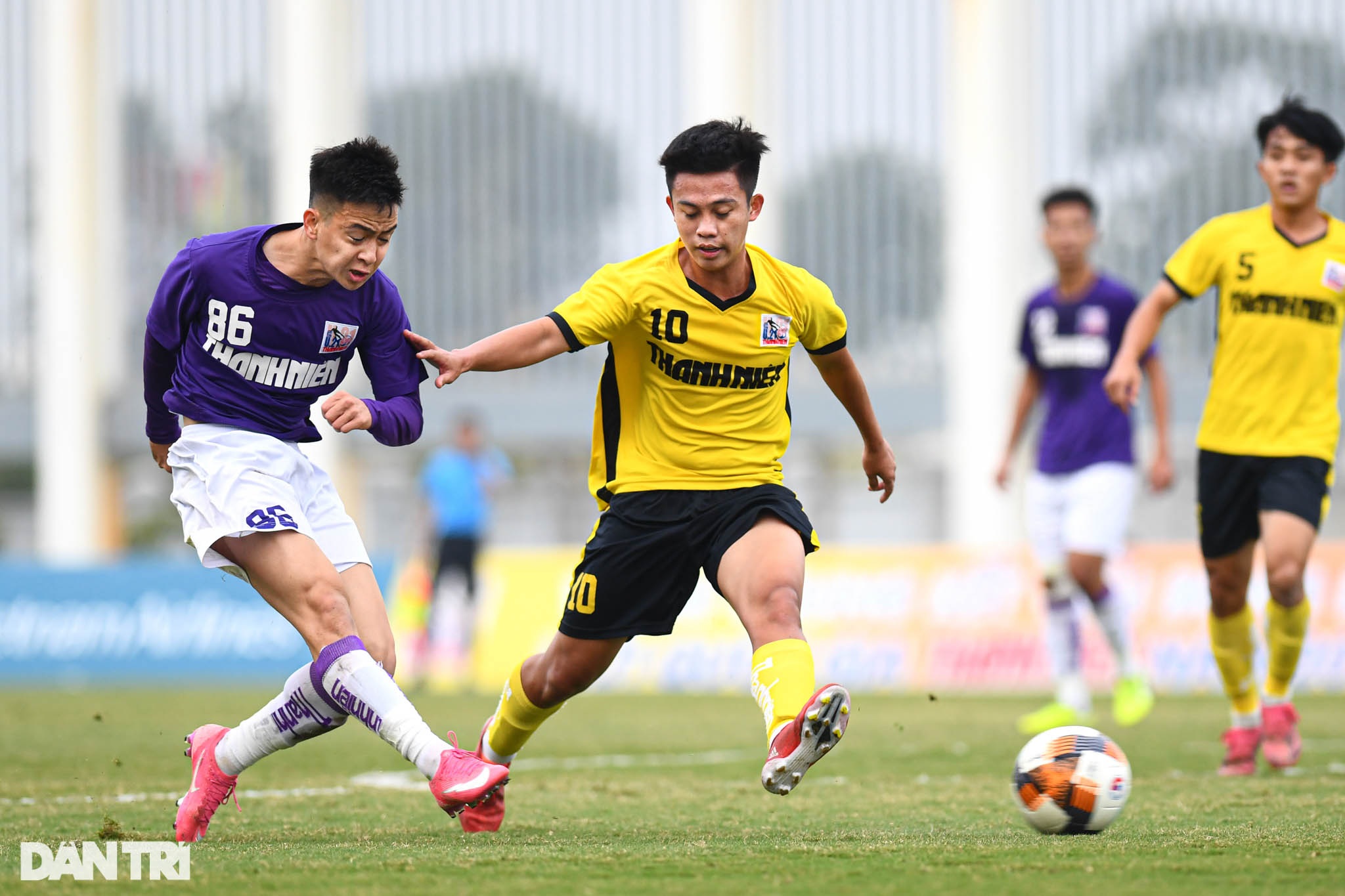 Cầu thủ U21 Hà Nội ngậm ngùi bật khóc sau trận thua chung kết U21 Quốc gia - 4 Cầu thủ U21 Hà Nội ngậm ngùi bật khóc sau trận thua chung kết U21 Quốc gia - 4