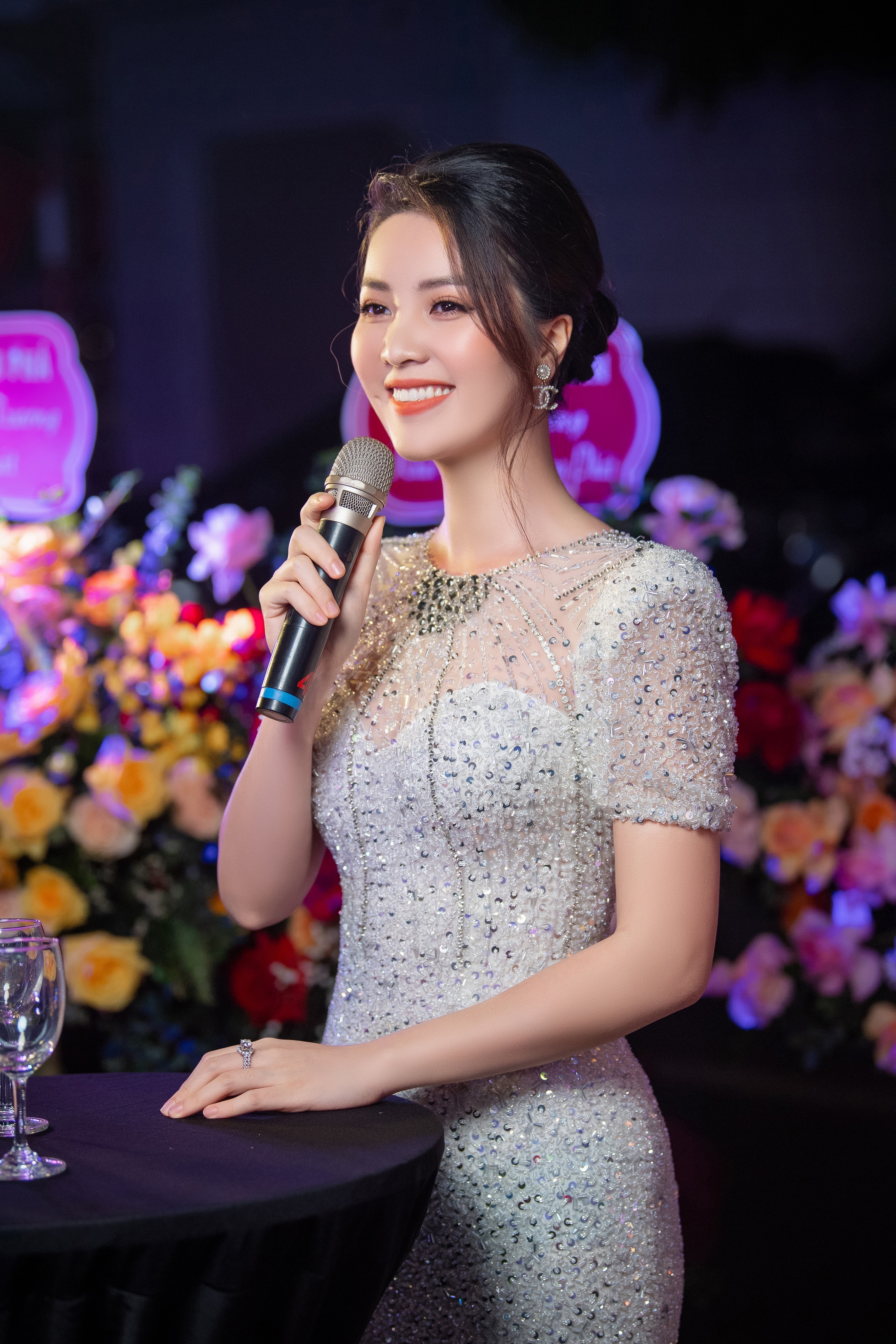 Phương Nga - Bình An tình tứ trong show váy cưới của John Kim - 4 Phương Nga - Bình An tình tứ trong show váy cưới của John Kim - 4