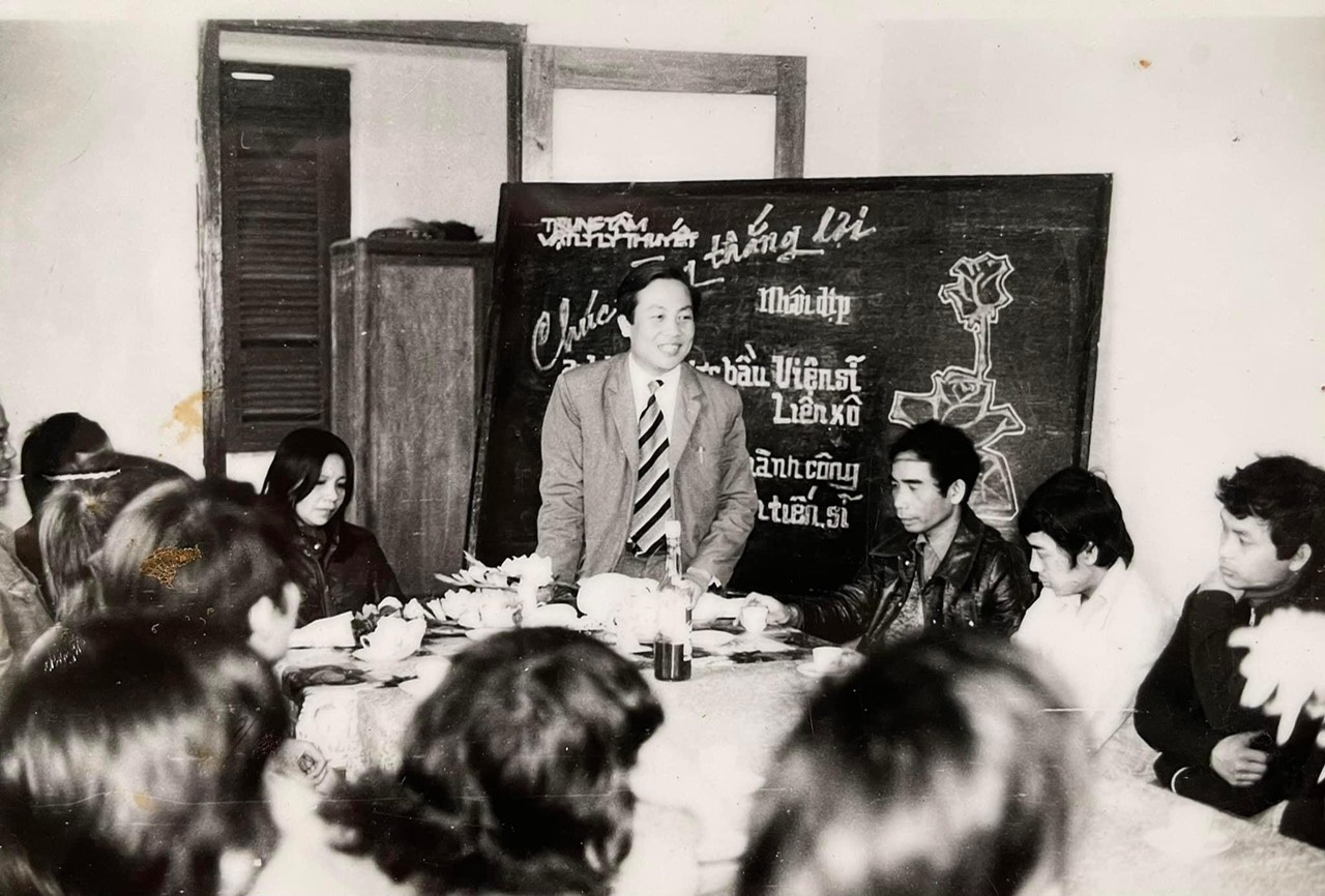 Người thầy lừng danh cả đời vì khoa học và nhiệt huyết với học trò - 6 Người thầy lừng danh cả đời vì khoa học và nhiệt huyết với học trò - 6