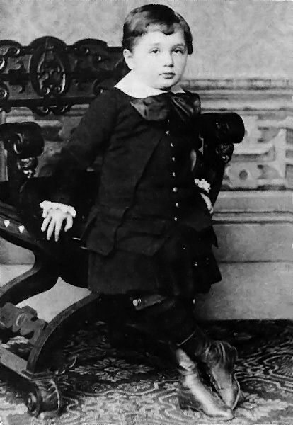 8 điều ít biết về thiên tài lập dị Albert Einstein - 4
