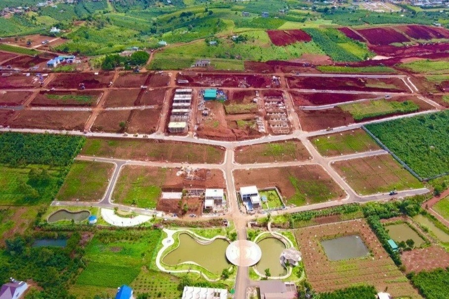 Công an yêu cầu cung cấp hồ sơ việc hiến đất làm đường ở Lâm Đồng - 1