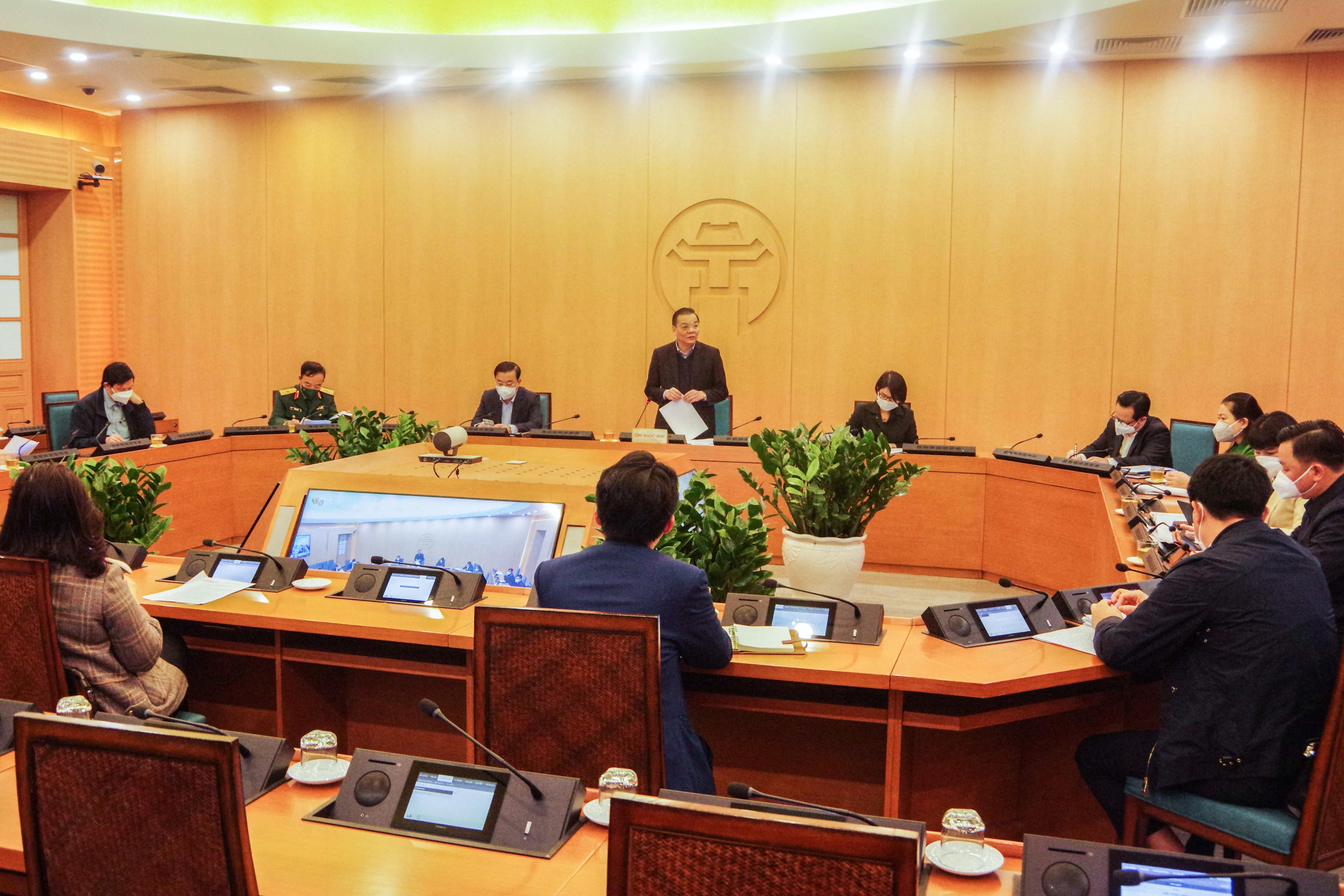 Chủ tịch Hà Nội: Thành phố có thể đạt đỉnh dịch sau 15 ngày nữa - 2