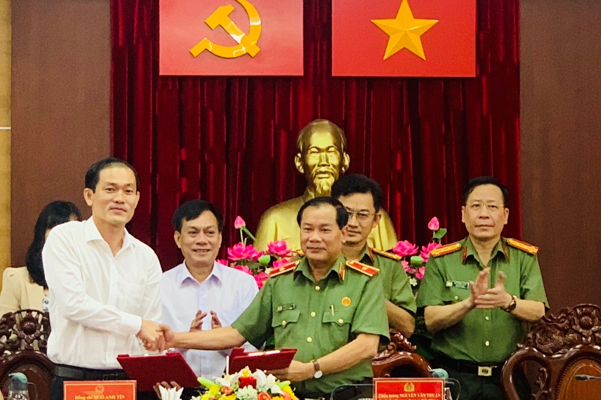 Công an Cần Thơ, Sở Khoa học  Công nghệ ký kết phối hợp hoạt động khoa học - 1