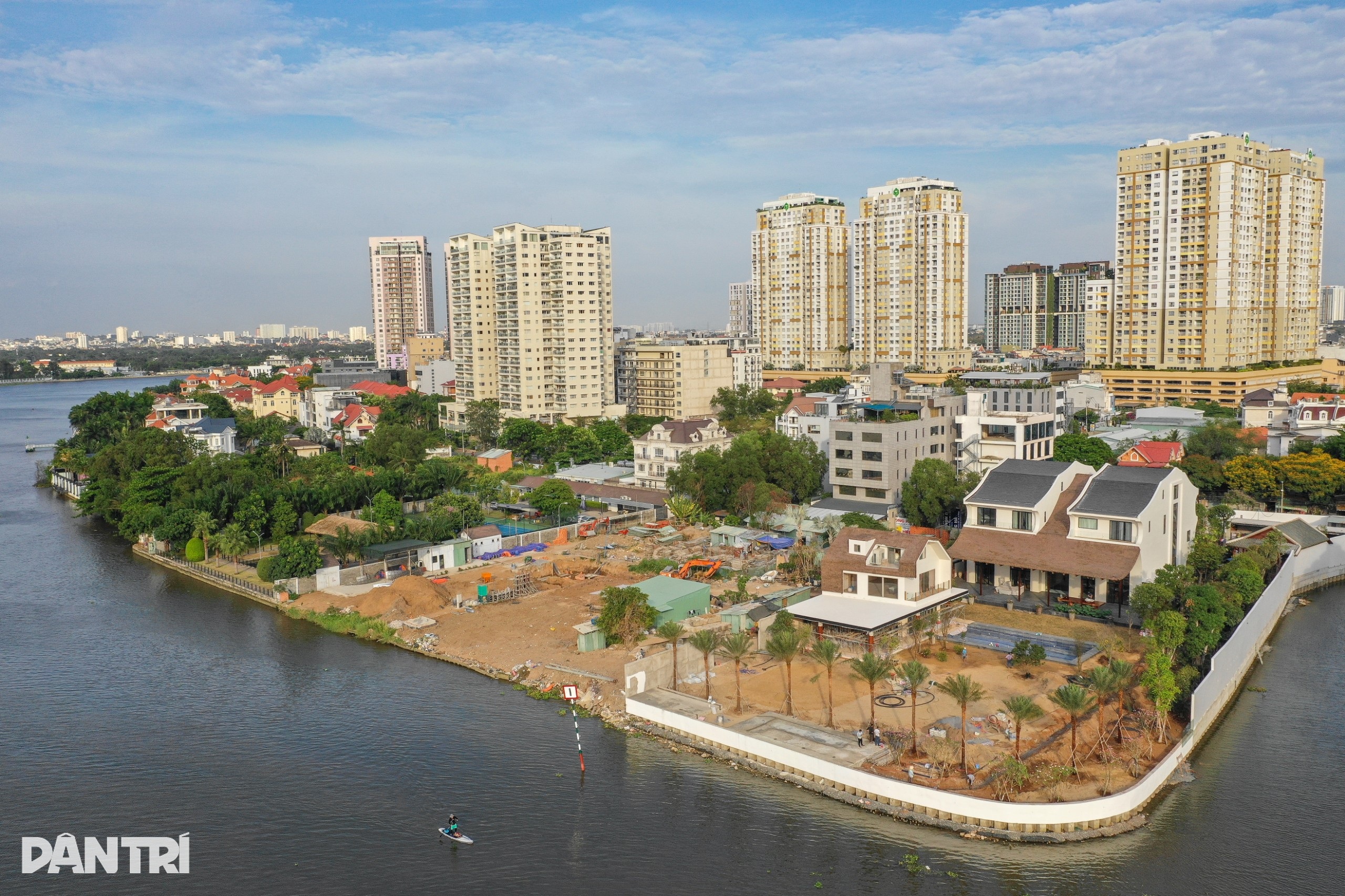 Giải pháp nào cho TPHCM khi bờ sông Sài Gòn đang ngộp thở? - 1 Giải pháp nào cho TPHCM khi bờ sông Sài Gòn đang ngộp thở? - 1