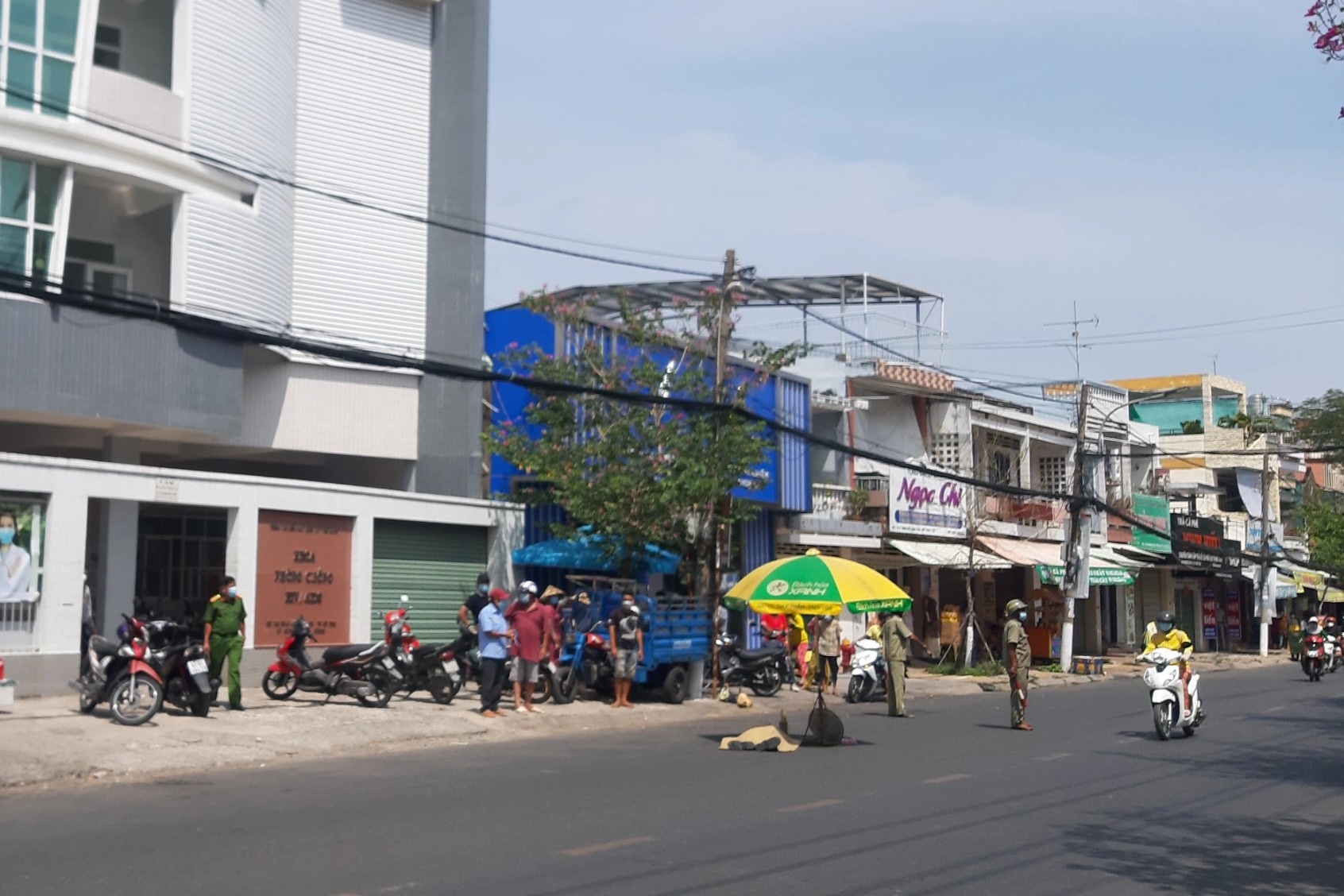 Bảo vệ Trung tâm kiểm soát bệnh tật tỉnh Tiền Giang rơi lầu tử vong - 1