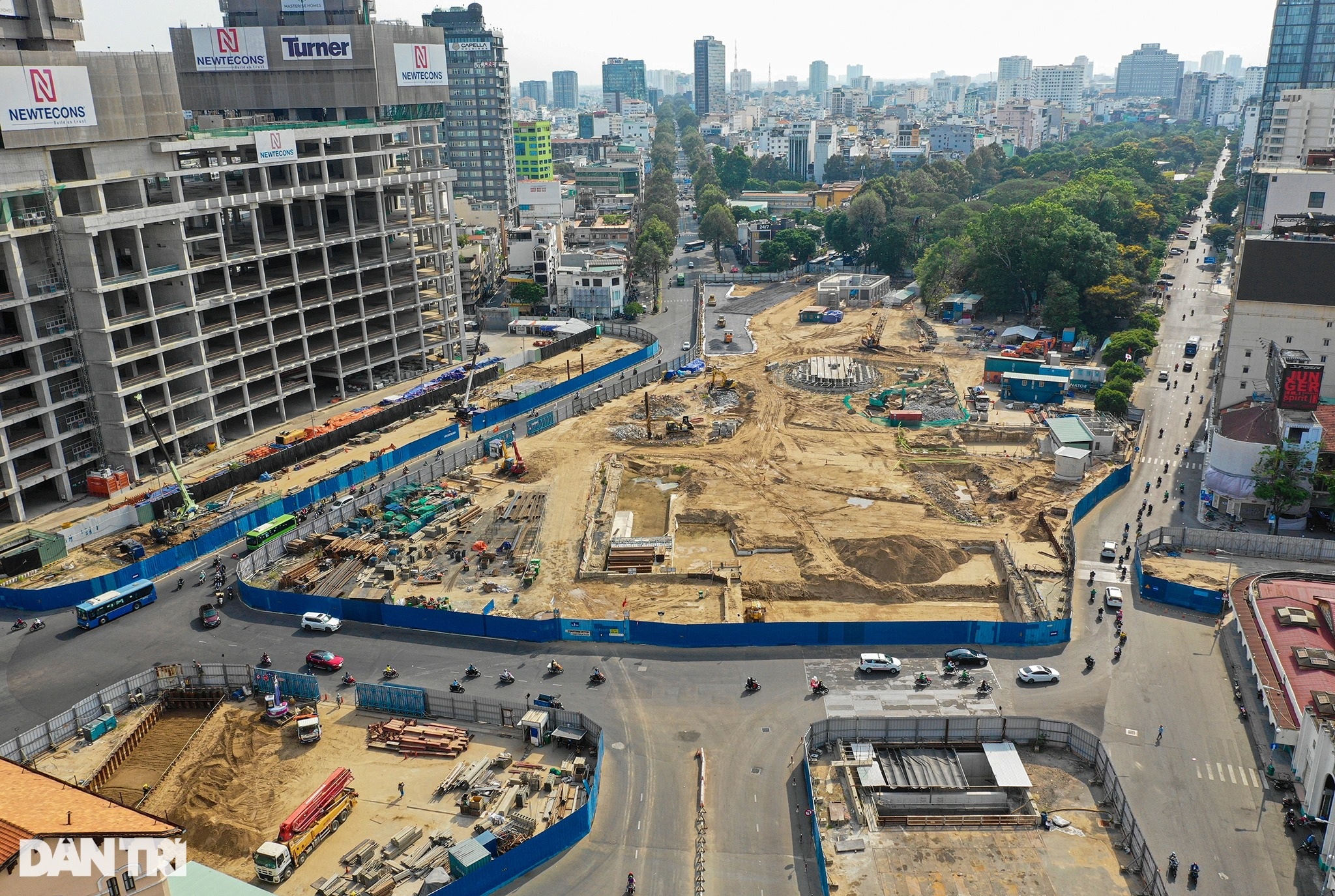 Toàn cảnh công trường Metro số 1 trước khi trả mặt bằng ở trung tâm TPHCM - 2