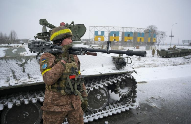 4 lý do giúp quân đội Ukraine có thể chống đỡ sức mạnh của quân đội Nga - 1