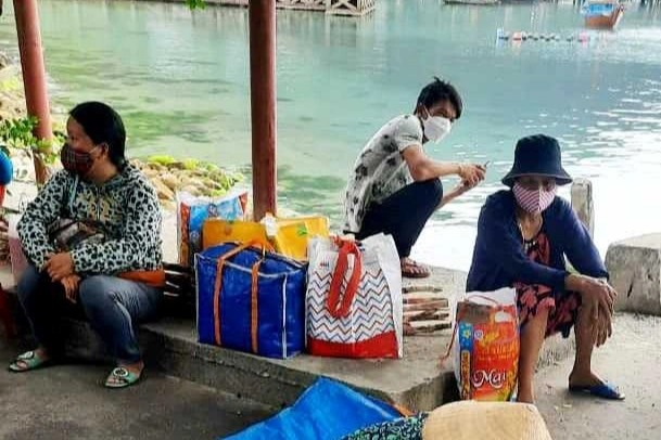 Ca nô bất ngờ bị cấm xuất bến khiến người dân mắc kẹt ở đảo Cù Lao Chàm - 2