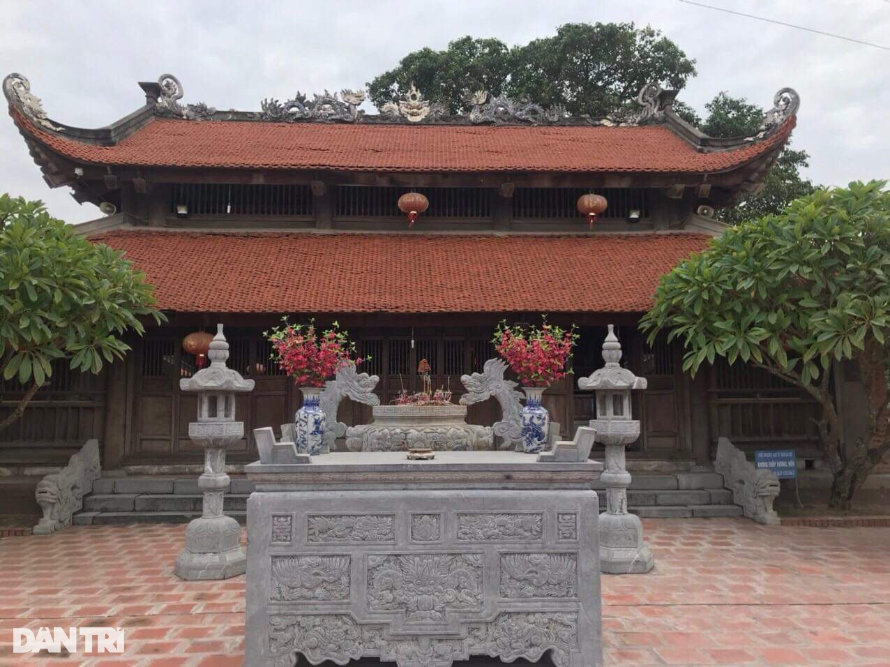 Ly kỳ chuyện tấm bia hơn 300 năm khắc lời di nguyện của vị Thánh thuốc Nam - 5 Ly kỳ chuyện tấm bia hơn 300 năm khắc lời di nguyện của vị Thánh thuốc Nam - 5