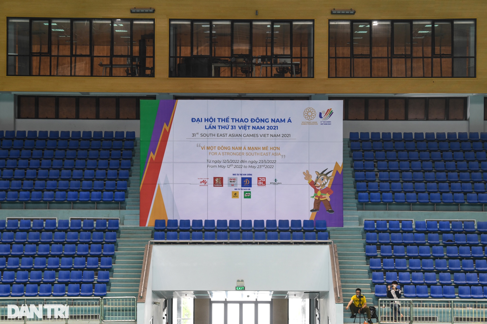 Nhà thi đấu hiện đại gần 5.000 chỗ phục vụ thi đấu cầu lông ở SEA Games 31 - 5