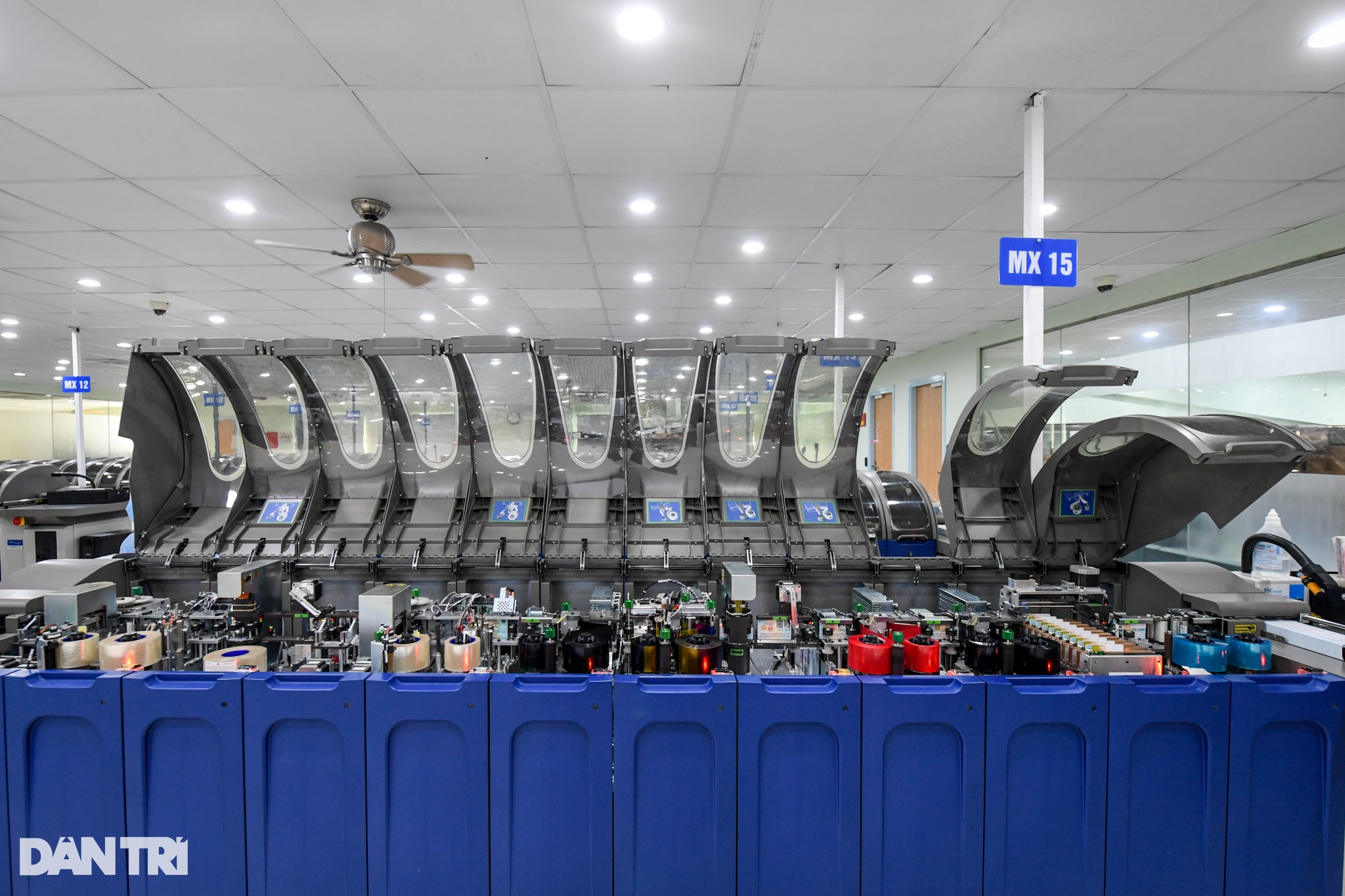 Khám phá bên trong nhà máy sản xuất căn cước công dân gắn chip - 10 Khám phá bên trong nhà máy sản xuất căn cước công dân gắn chip - 10