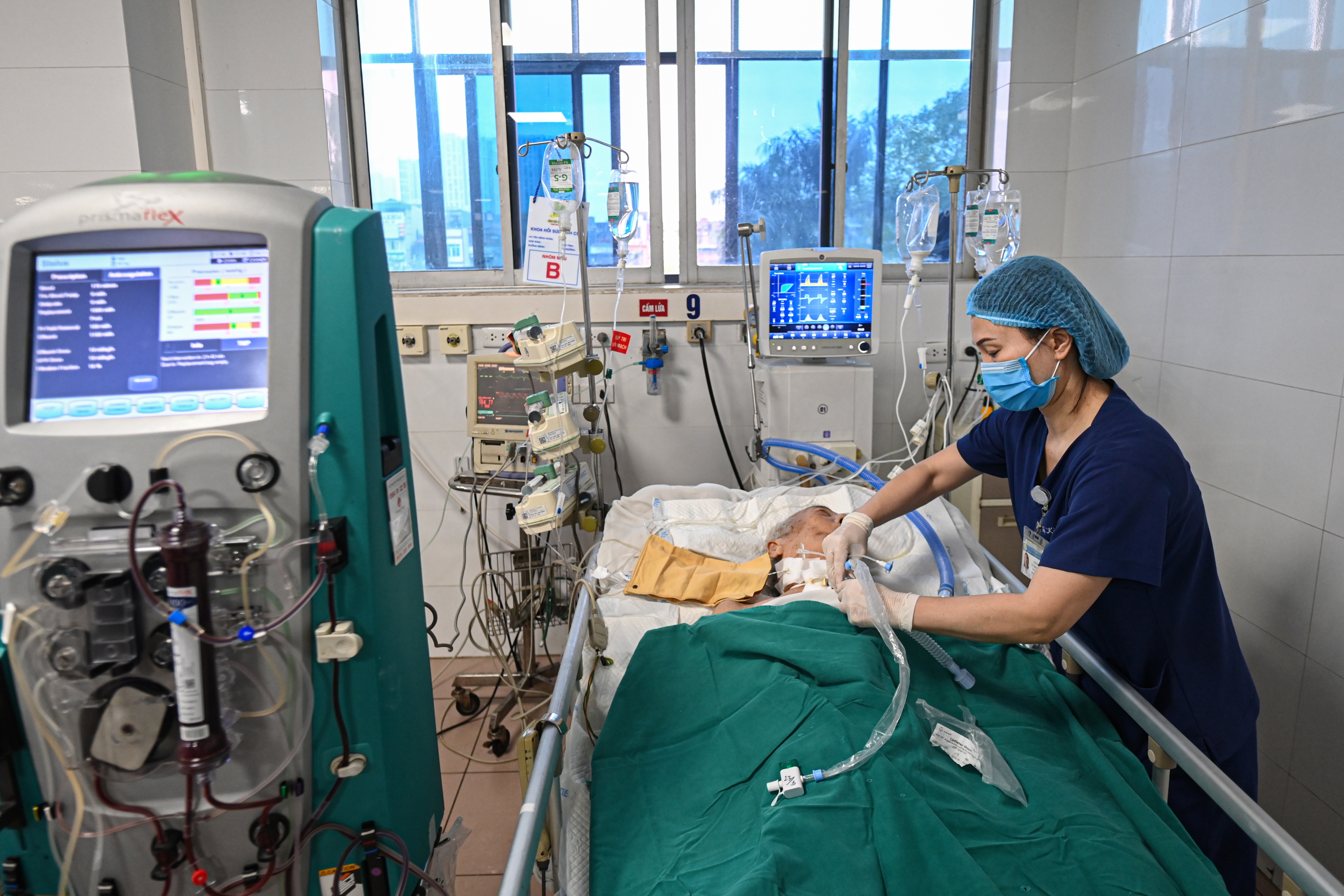 Bên trong khu điều trị bệnh nhân hậu Covid-19 tình trạng nặng ở Hà Nội - 8 Bên trong khu điều trị bệnh nhân hậu Covid-19 tình trạng nặng ở Hà Nội - 8
