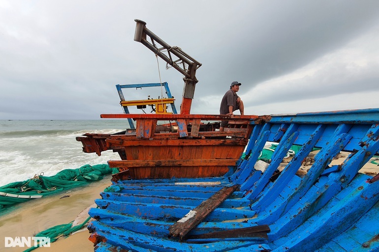 Mưa giông lạ ở miền Trung