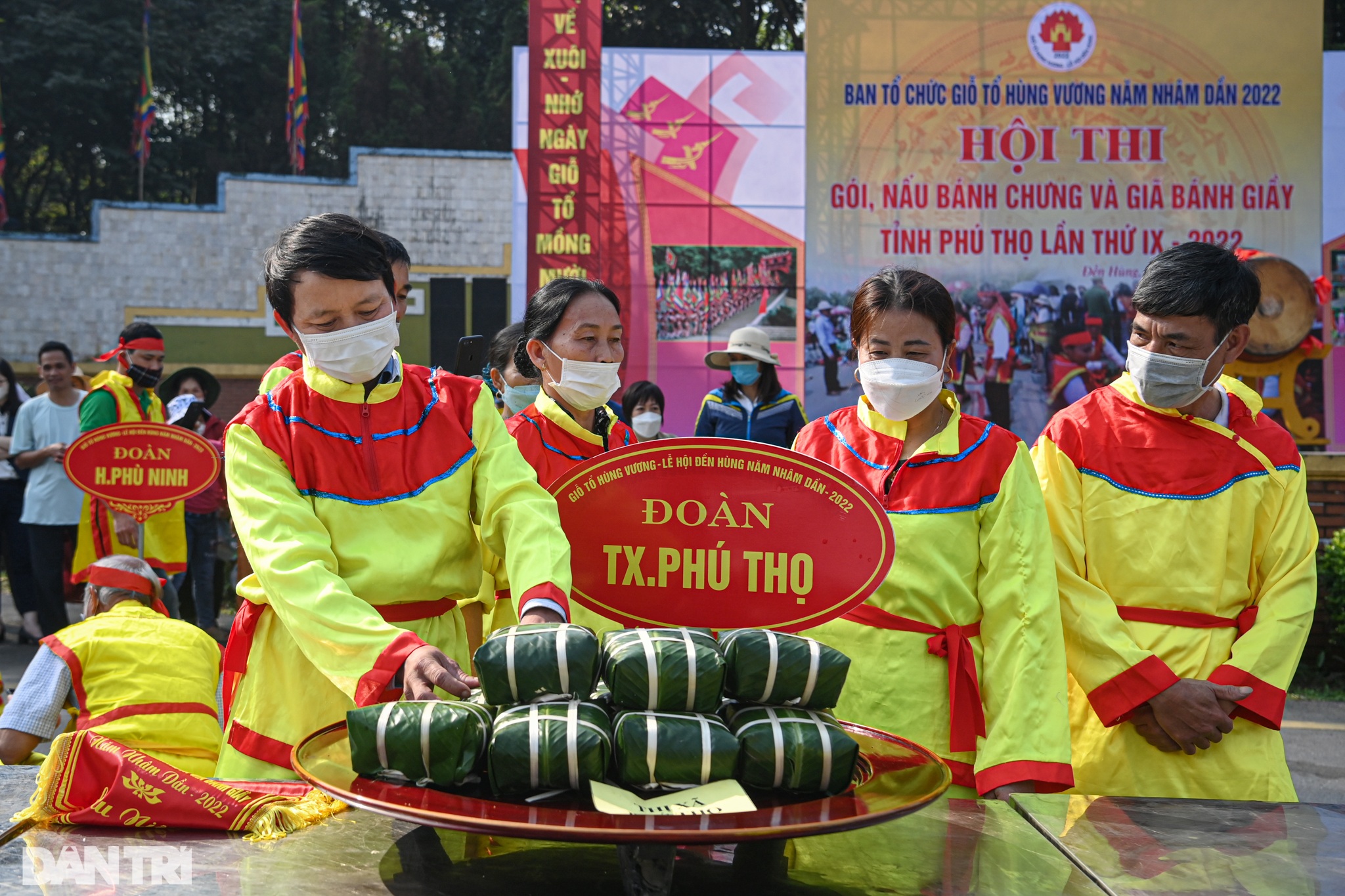 Nghệ nhân Phú Thọ tranh tài làm bánh chưng, bánh giầy dâng lên vua Hùng - 5