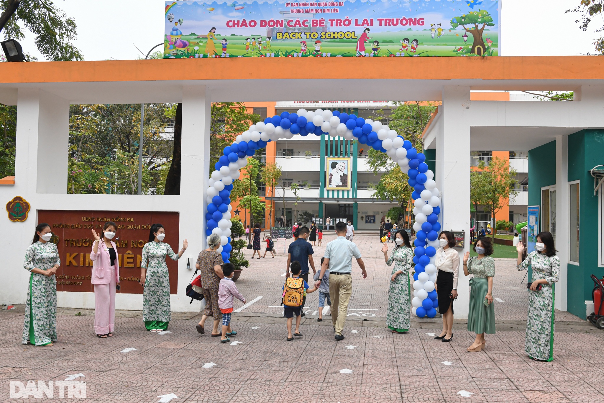 Học sinh mầm non Hà Nội mừng rỡ tới trường sau 1 năm ở nhà phòng dịch - 1 Học sinh mầm non Hà Nội mừng rỡ tới trường sau 1 năm ở nhà phòng dịch - 1