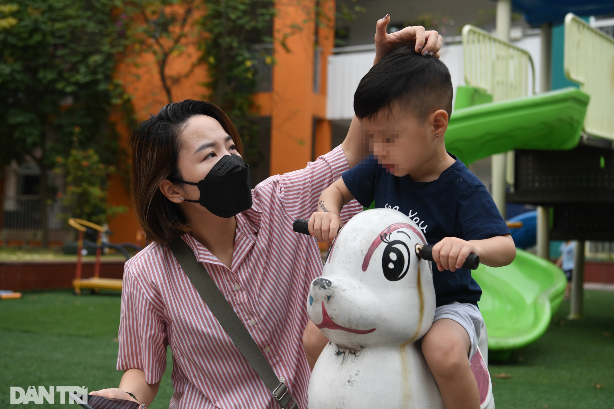 Học sinh mầm non Hà Nội mừng rỡ tới trường sau 1 năm ở nhà phòng dịch - 9 Học sinh mầm non Hà Nội mừng rỡ tới trường sau 1 năm ở nhà phòng dịch - 9