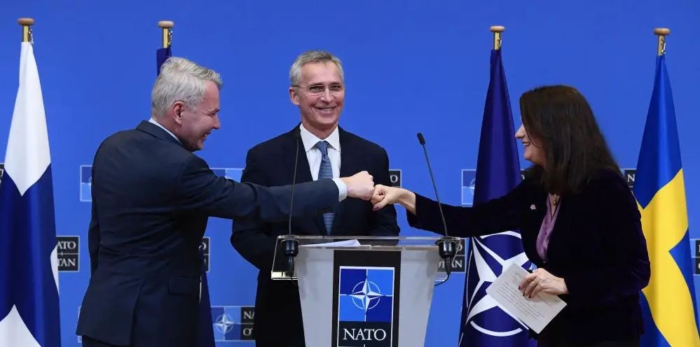 Vì sao Thụy Điển - Phần Lan gấp rút lên dây cót gia nhập NATO? - 1