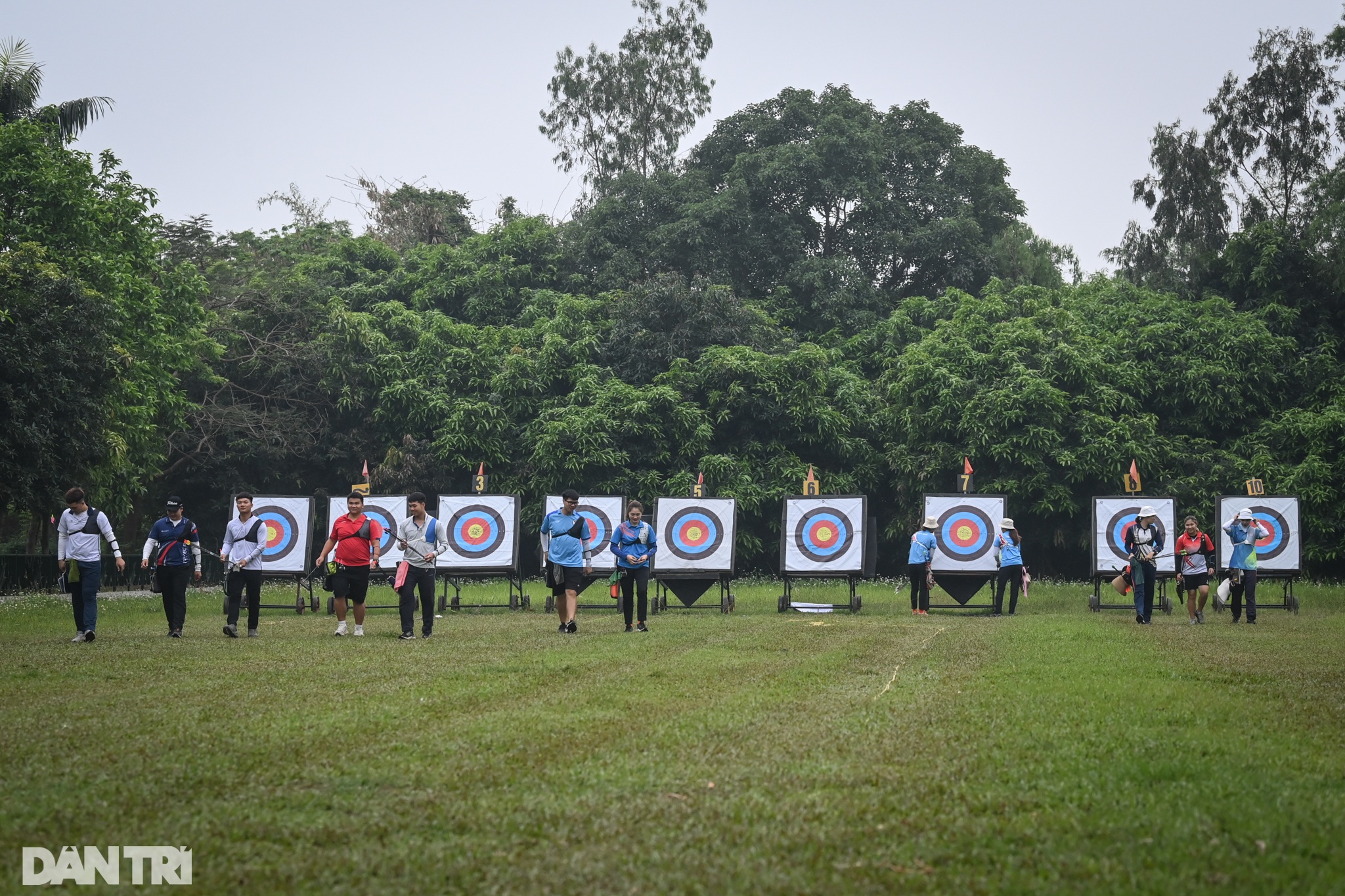 Bên trong trường bắn cung thủ và xạ thủ Việt Nam tập luyện cho SEA Games 31 - 2
