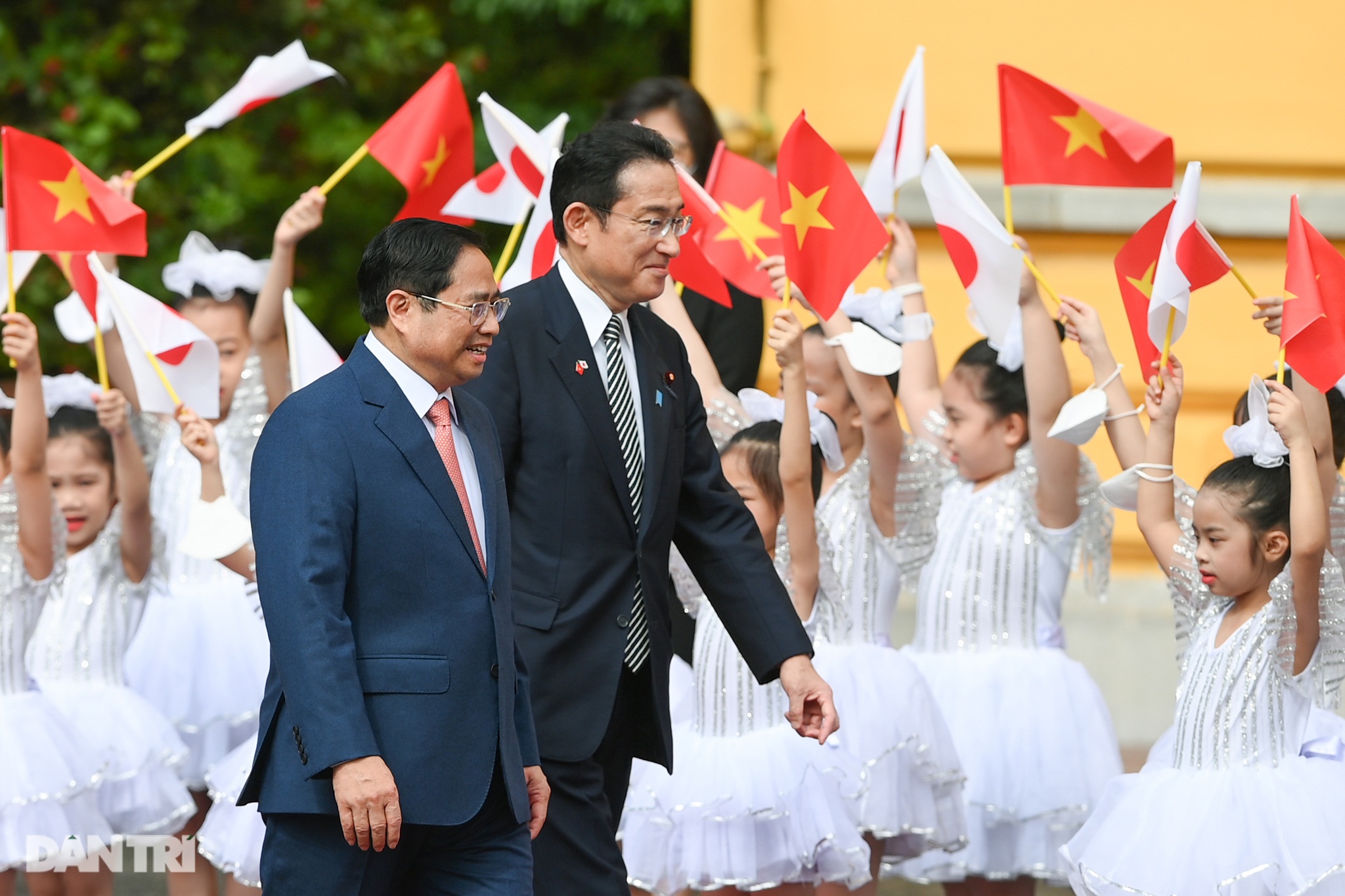 Thủ tướng Phạm Minh Chính chủ trì lễ đón chính thức Thủ tướng Nhật Bản - 3