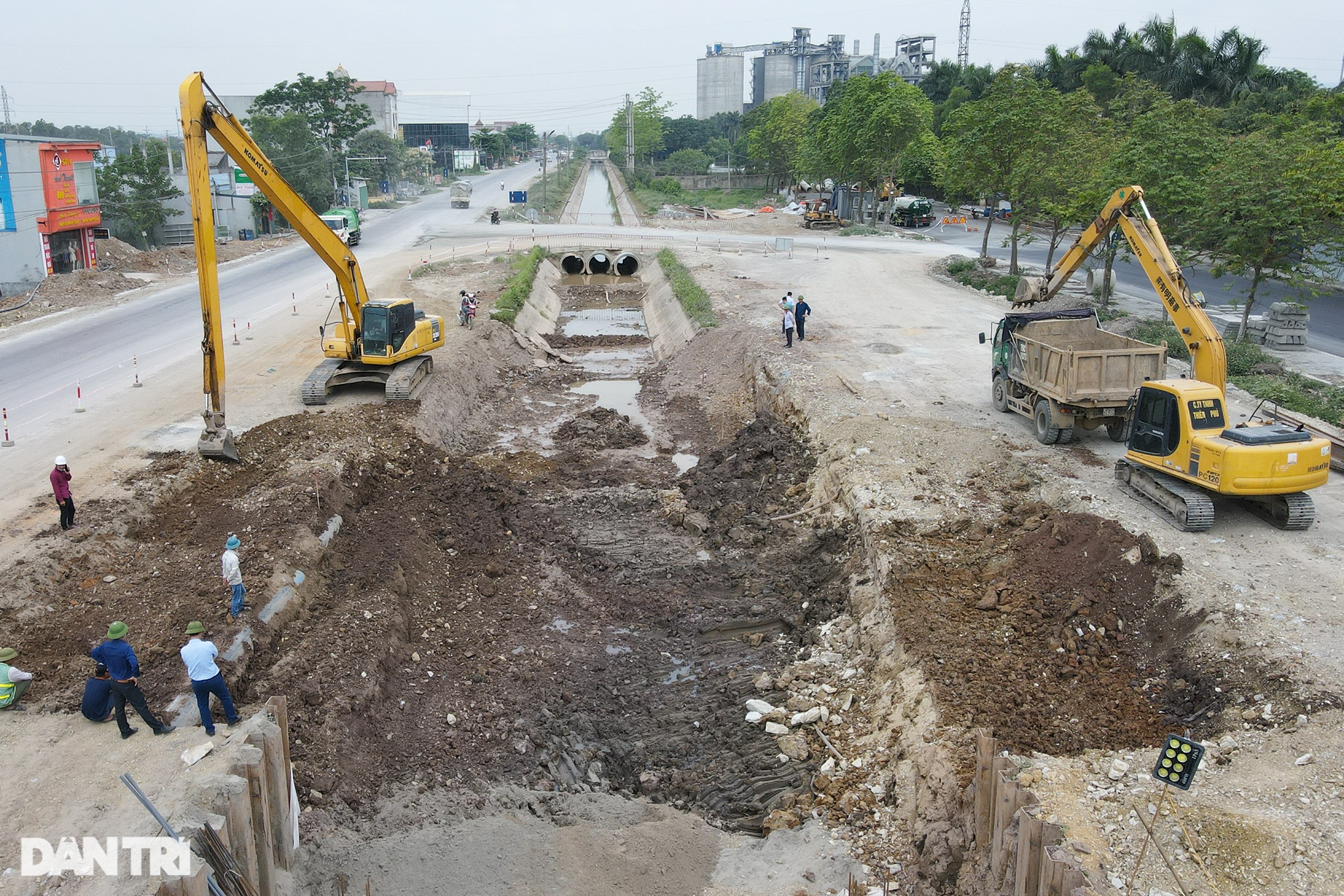 Diện mạo mới đoạn đường 1,5km tiêu tốn 165 tỷ đồng ở Ninh Bình - 7
