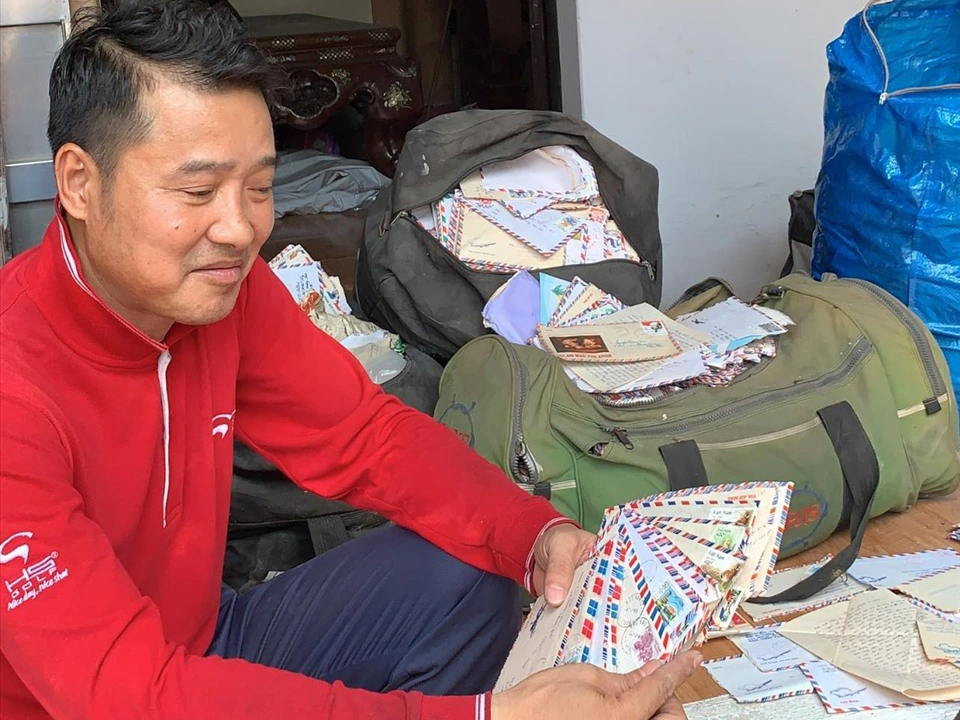 Cựu danh thủ Hồng Sơn kể thời đỉnh cao, được fan viết 5 bao tải thư - 12