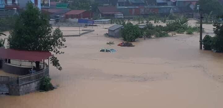 Lạng Sơn ngập sát mái nhà, tiếp tục mưa to 4 ngày tới - 5