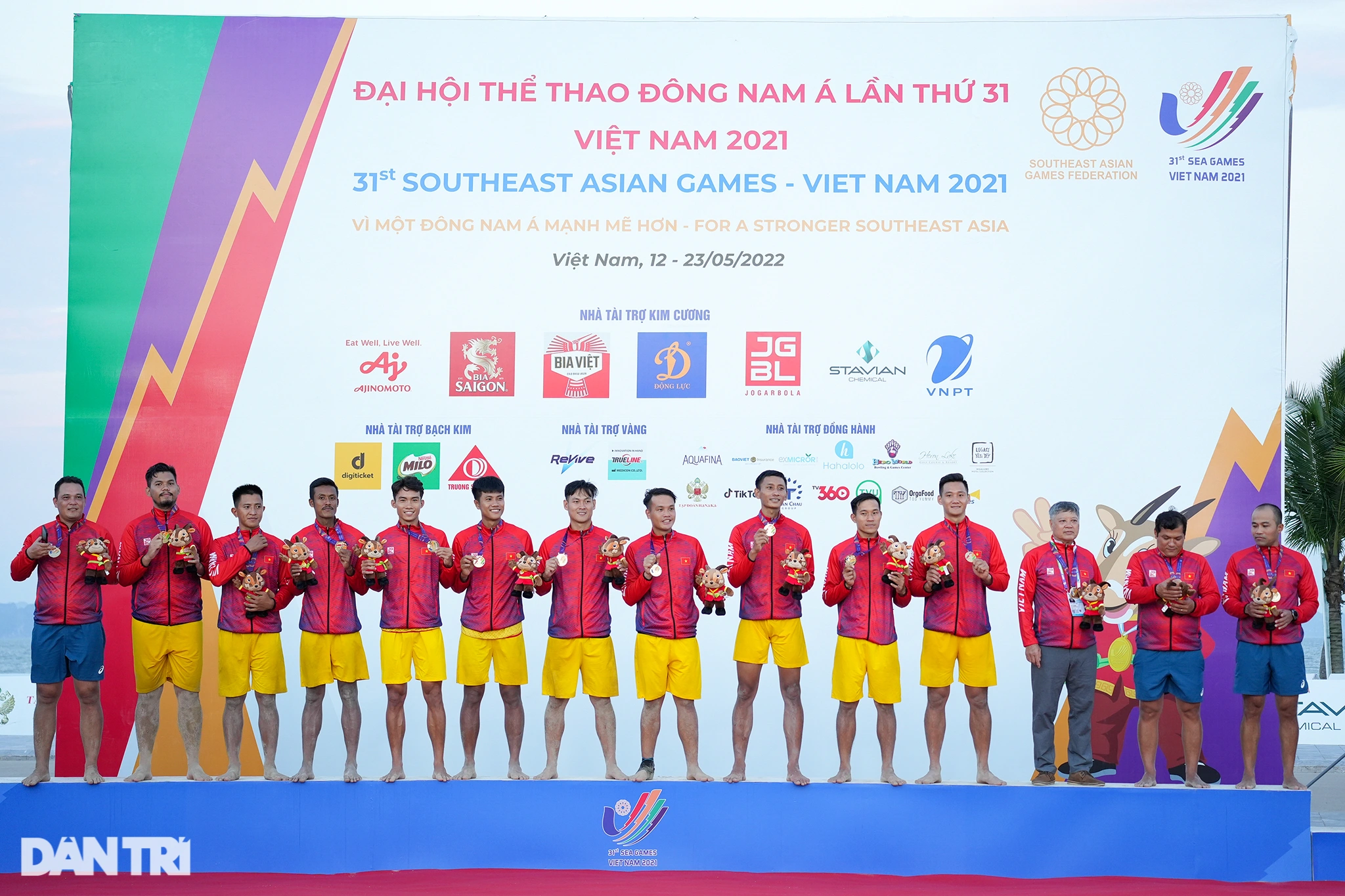 Bóng ném bãi biển Việt Nam bảo vệ thành công huy chương vàng SEA Games 31 - 9