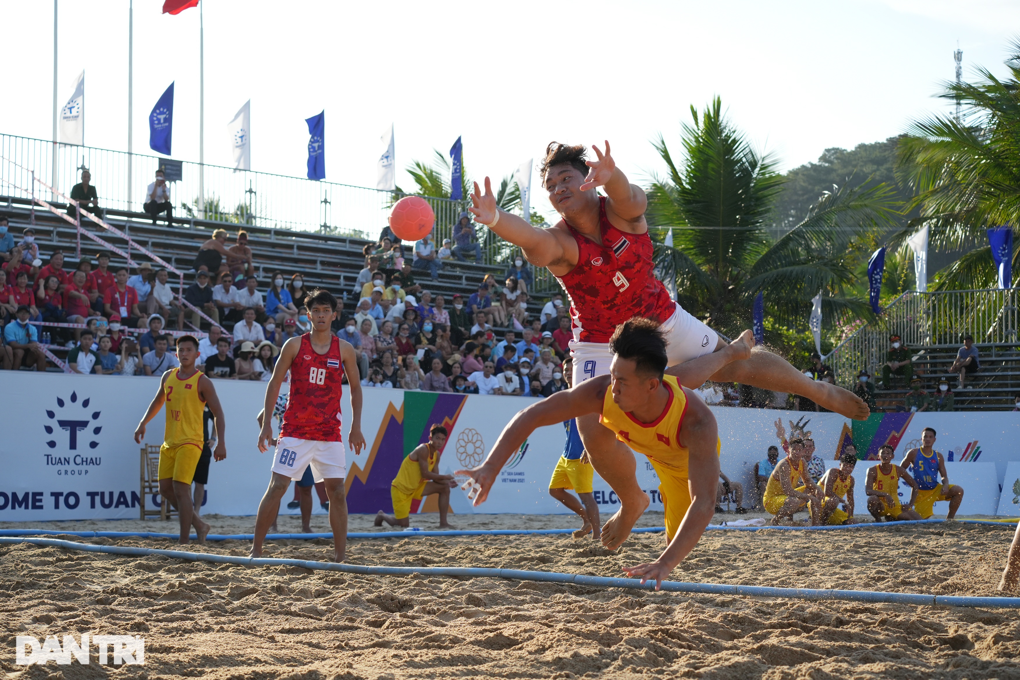Bóng ném bãi biển Việt Nam bảo vệ thành công huy chương vàng SEA Games 31 - 5