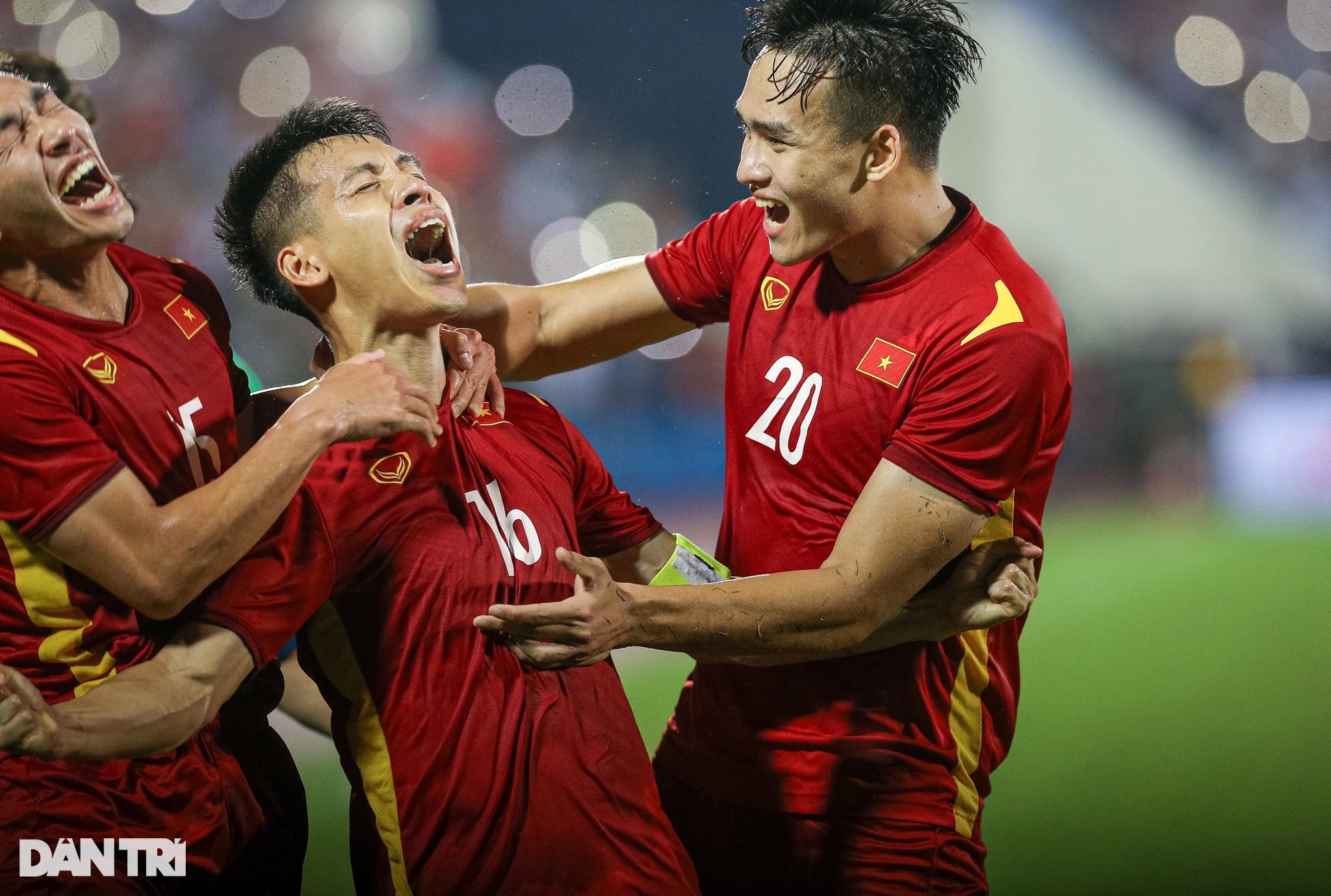 U23 Việt Nam thủy chiến đánh bại U23 Myanmar, dẫn đầu bảng A ở SEA Games - 14