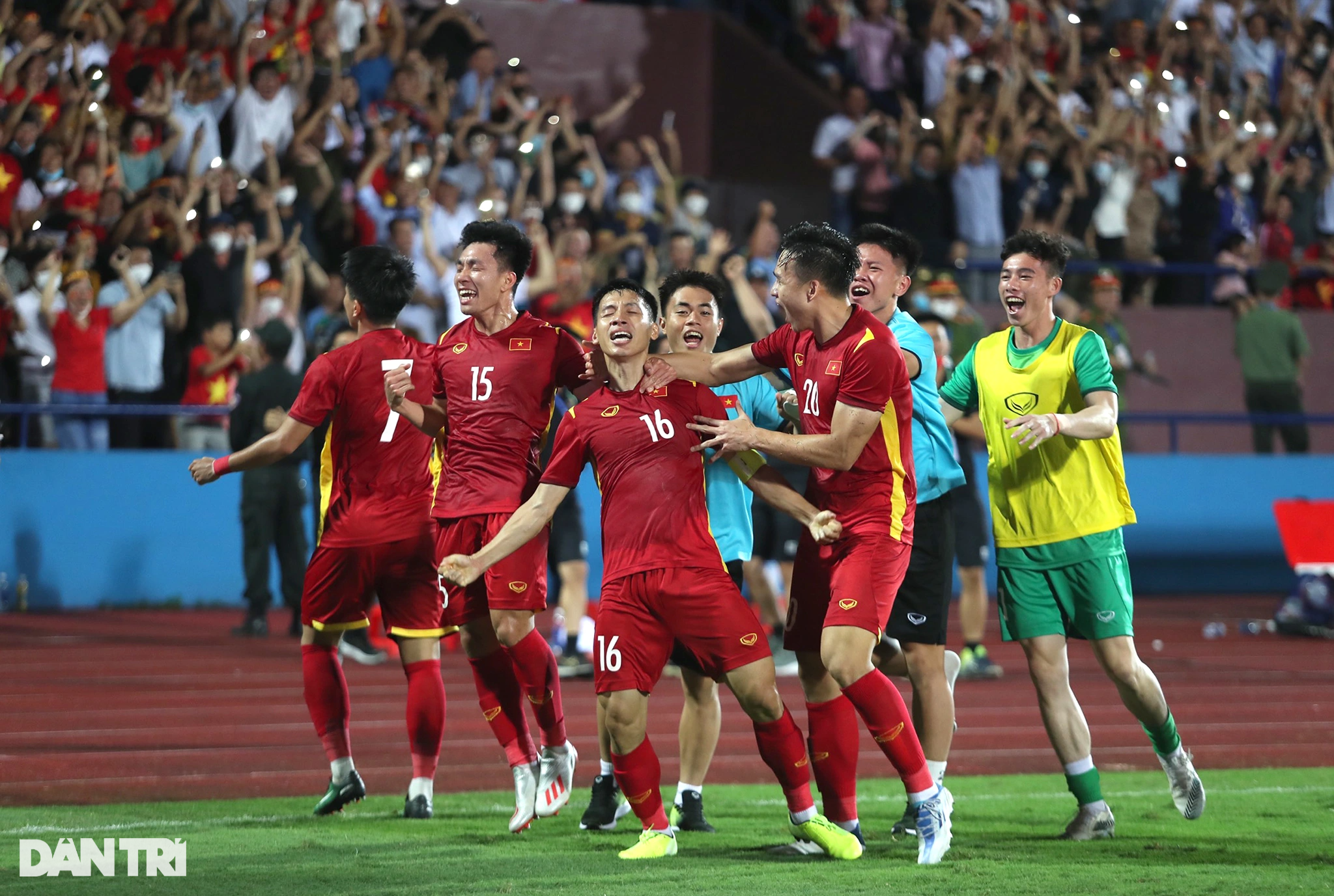 U23 Việt Nam thủy chiến đánh bại U23 Myanmar, dẫn đầu bảng A ở SEA Games - 19