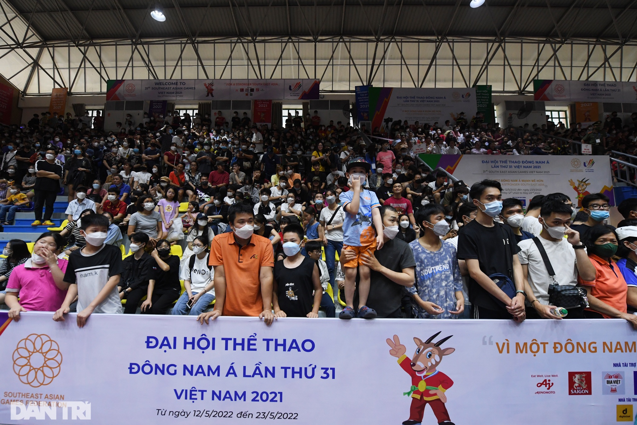 Hơn 1500 cổ động viên cháy hết mình cổ vũ đội tuyển bóng rổ Việt Nam - 4