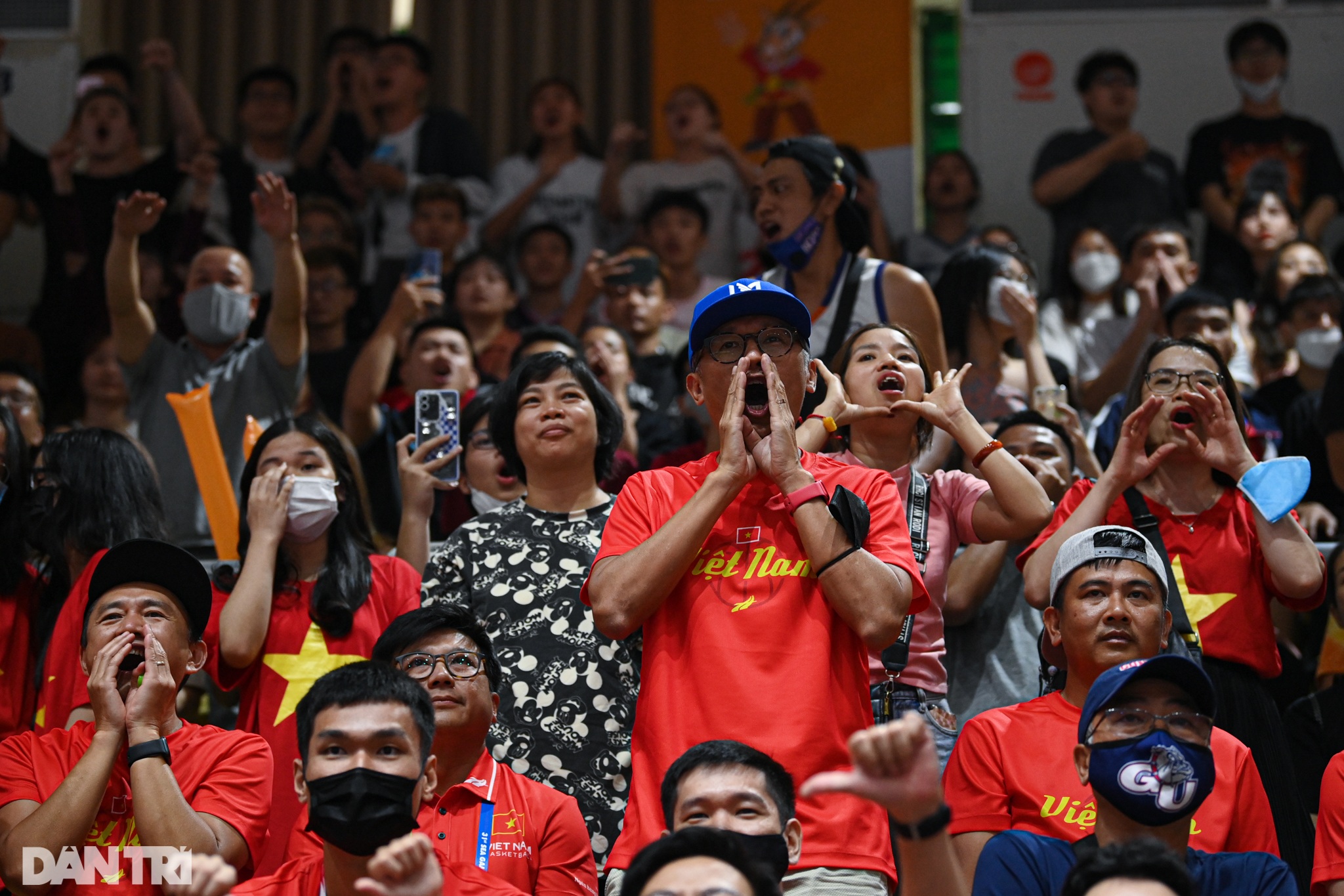 Hơn 1500 cổ động viên cháy hết mình cổ vũ đội tuyển bóng rổ Việt Nam - 10