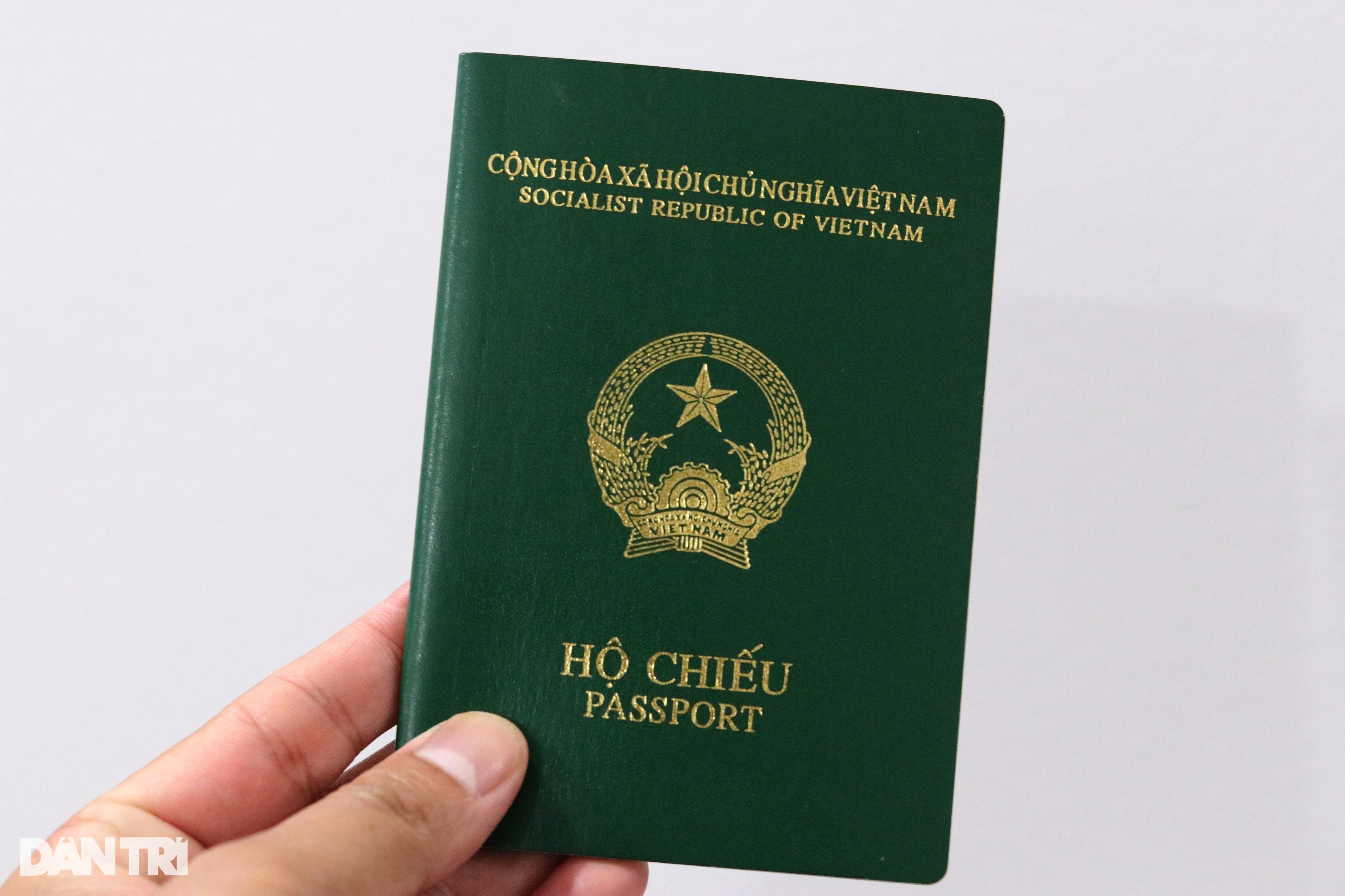 Thí điểm cấp hộ chiếu qua mạng từ hôm nay - 1 Thí điểm cấp hộ chiếu qua mạng từ hôm nay - 1