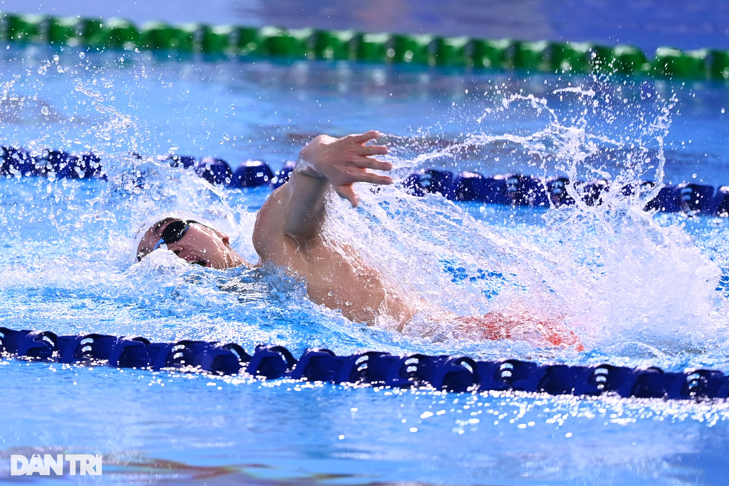 Khoảnh khắc đội bơi Việt Nam phá kỷ lục SEA Games thi 4x200m tiếp sức tự do - 4