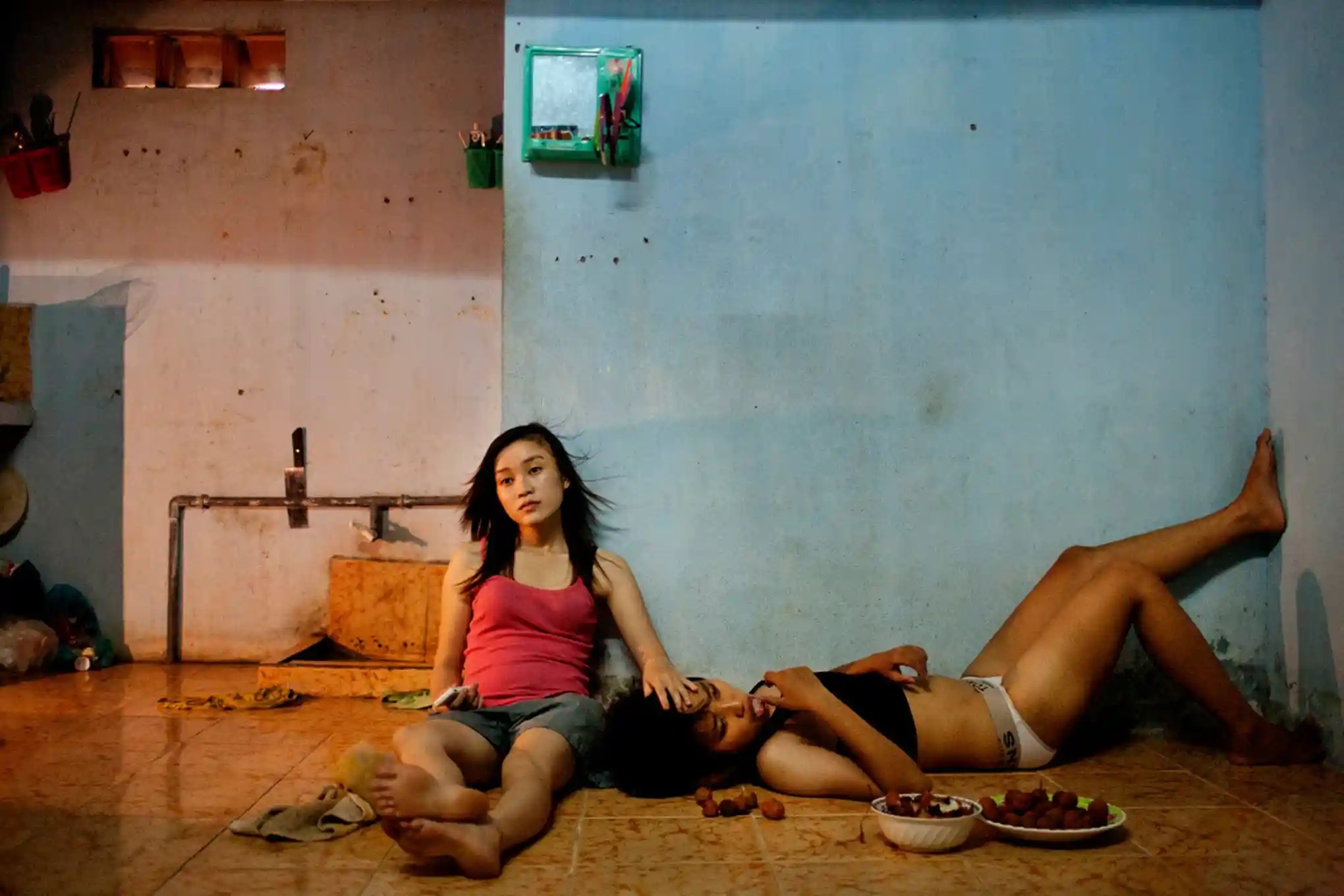 Báo Anh viết về nữ nhiếp ảnh gia người Việt - Maika Elan - 3