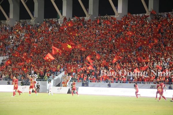 Quảng Ninh nói gì khi vé mời trận bóng đá nữ SEA Games 31 được rao bán? - 3