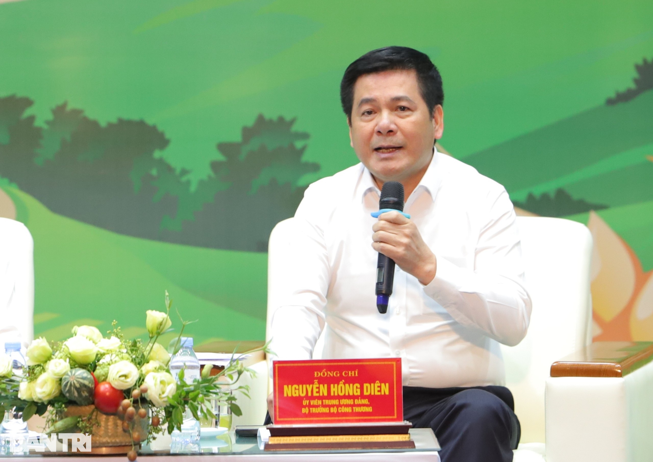 Thủ tướng, Bộ trưởng trả lời chuyện nông dân thua lỗ, nông sản tắc biên - 4 Thủ tướng, Bộ trưởng trả lời chuyện nông dân thua lỗ, nông sản tắc biên - 4