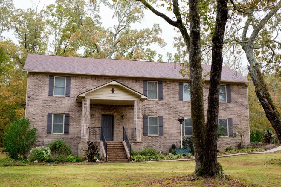 View - Xem clip trên mạng, bà mẹ cùng 4 con làm nhà đẹp không ngờ | Báo Dân trí