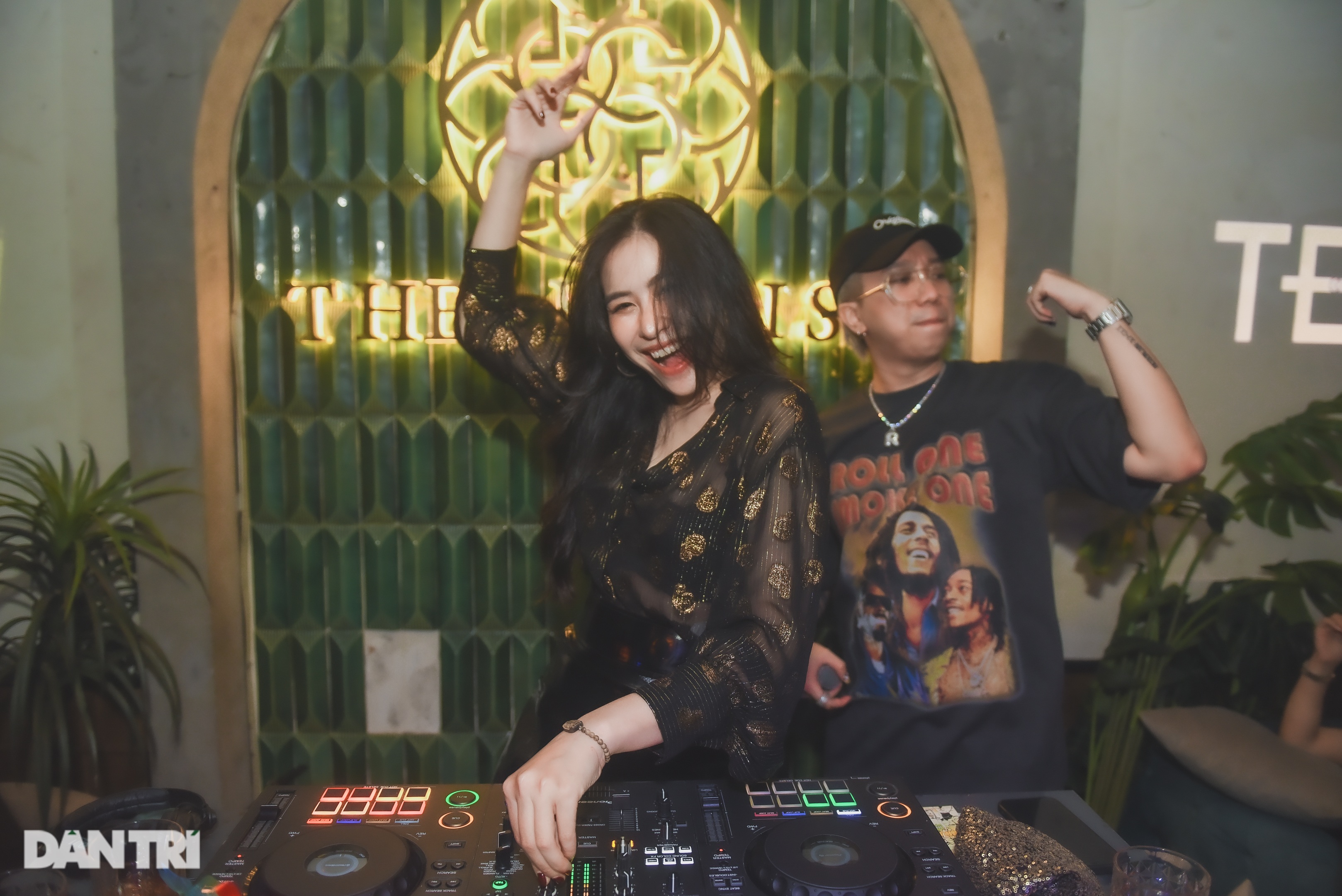Góc khuất nữ DJ lấy chồng tuổi 20, làm mẹ đơn thân và 7 năm không ngủ