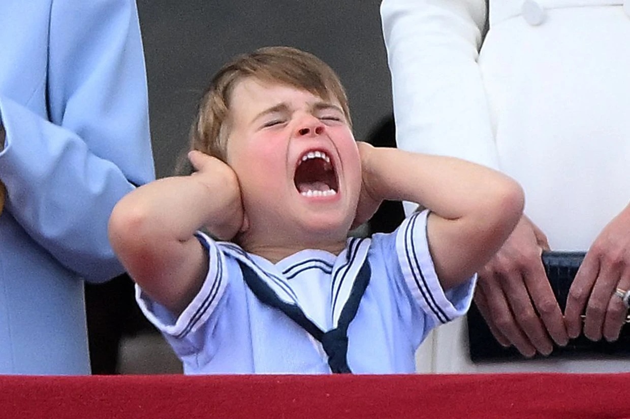Biểu cảm của hoàng tử Louis gây sốt tại Đại lễ Bạch kim - 2