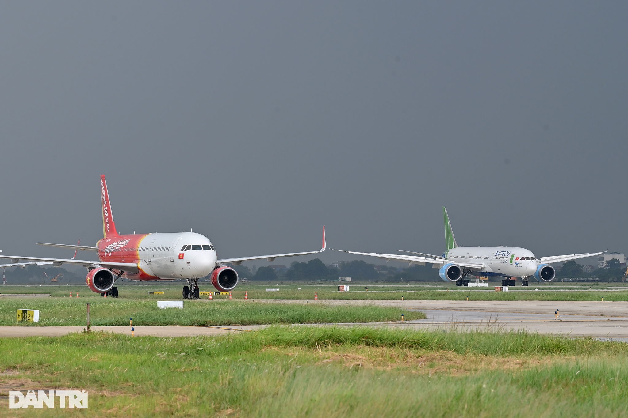 Áp trần giá vé kìm hãm hàng không, áp sàn là để bảo hộ Vietnam Airlines? - 3 Áp trần giá vé kìm hãm hàng không, áp sàn là để bảo hộ Vietnam Airlines? - 3