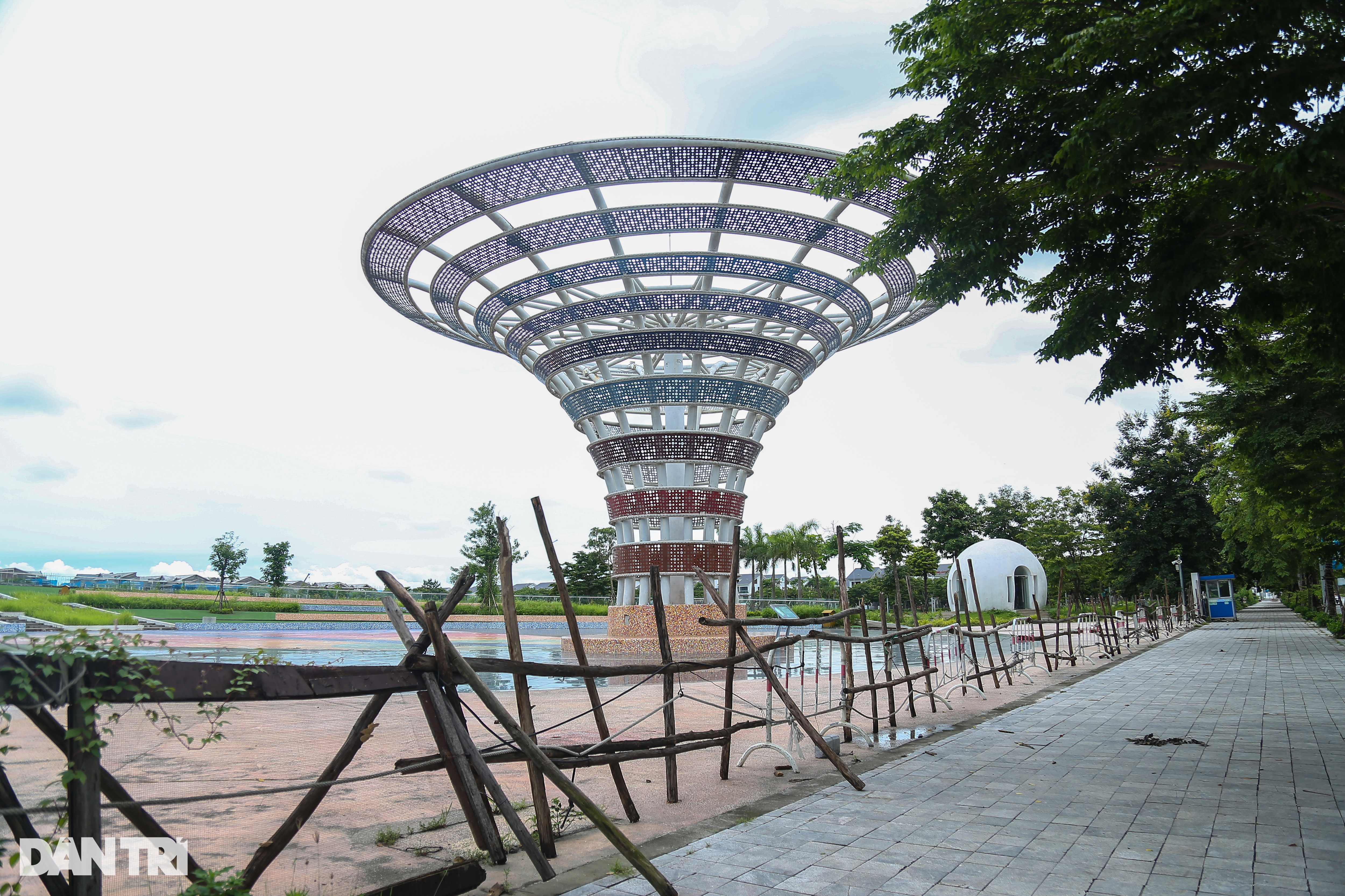 Hà Nội: Người dân thiếu chỗ chơi, công viên trăm tỷ lại bỏ hoang phế - 11