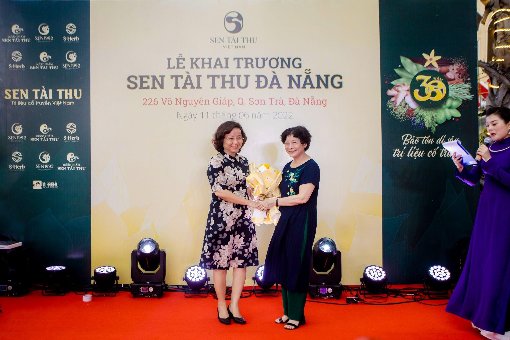 Sen Tài Thu: Khai trương cơ sở trị liệu cổ truyền Việt Nam tại Đà Nẵng - 4