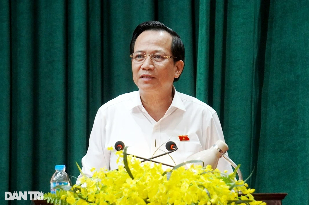 Bộ trưởng Đào Ngọc Dung báo cáo cử tri chuyện tăng lương, vấn đề ngành y - 5