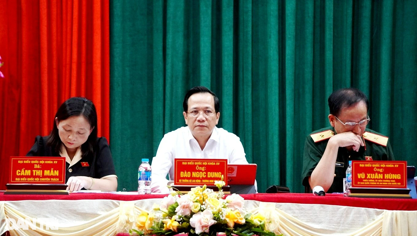 Bộ trưởng Đào Ngọc Dung báo cáo cử tri chuyện tăng lương, vấn đề ngành y - 3