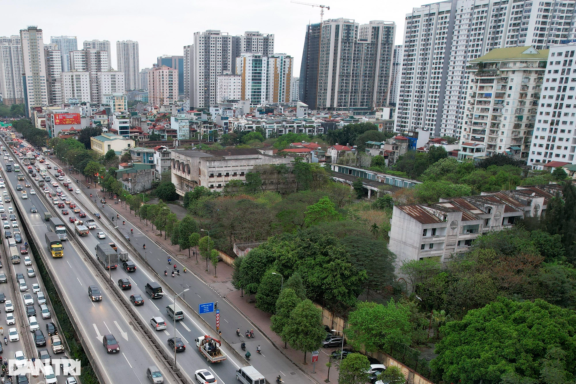 Cao ốc mọc lên dày đặc khắp các quận huyện ở Hà Nội - 11 Cao ốc mọc lên dày đặc khắp các quận huyện ở Hà Nội - 11