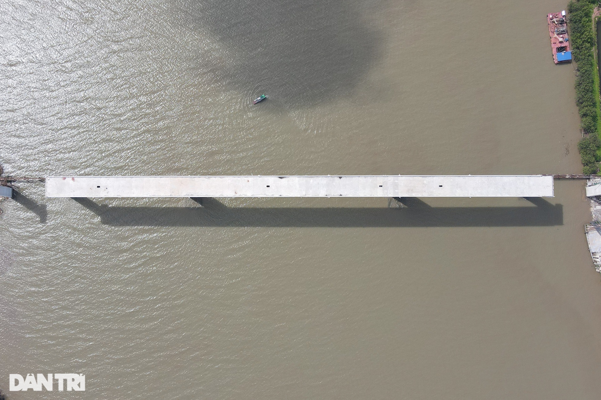 Hợp long 2 nhịp chính giữa cầu Văn Úc hơn 800 tỷ đồng ở cửa biển Hải Phòng - 6